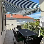 Dalmacija Apartment *