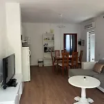 Dalmacija Apartment *