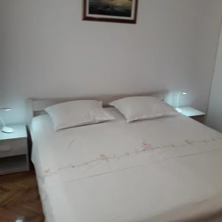 Apartment Dalmacija *