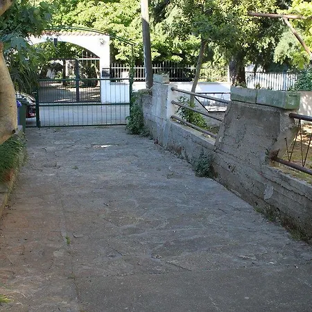 Dalmacija Apartment *